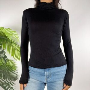 Vintage 90s Grunge Black Preppy Minimalist Classy Indie Fitted Turtleneck / 5